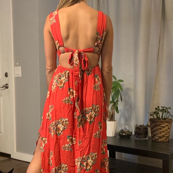 Red floral maxi dress - Picture 3 of 4